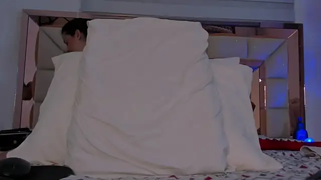 violetta-brown1 online show from January 29, 2025, 4:36 am