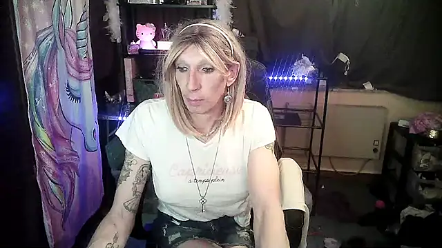 Ombeline1 online show from March 20, 2025, 6:42 pm