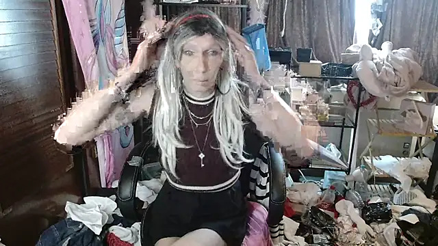 Ombeline1 online show from October 3, 2025, 9:17 am