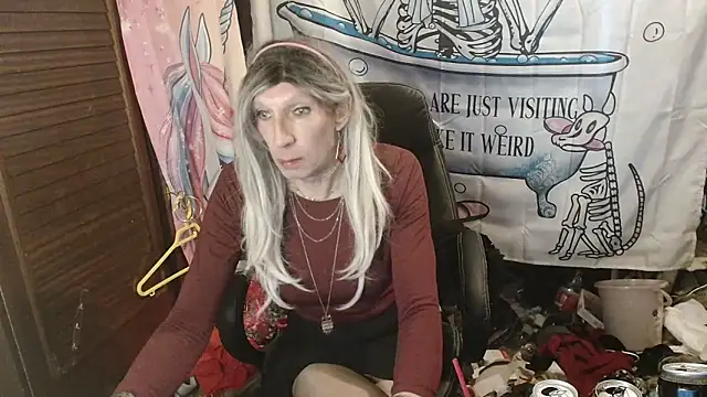 Ombeline1 online show from February 3, 2026, 1:05 pm