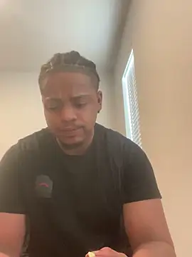 Snapshot of Elgrazonamor chatting on April 4, 2026, 10:40 pm Elgrazonamor online show from April 4, 2026, 10:40 pm