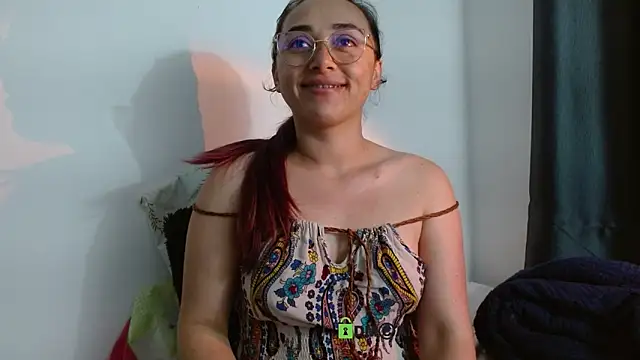 Hot Candy  online show from October 24, 2025, 3:47 am