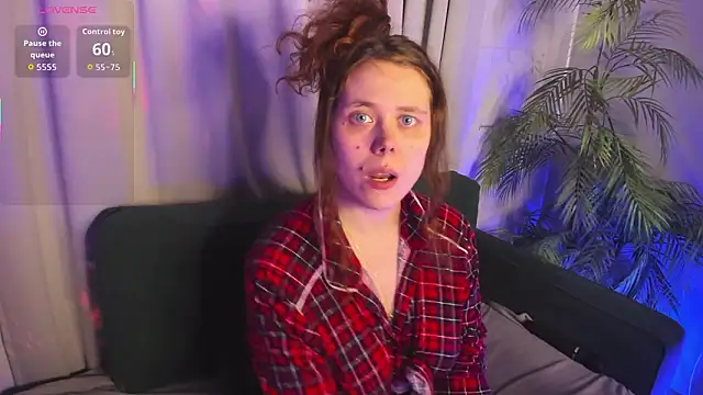 SophiePure online show from March 13, 2026, 7:53 pm