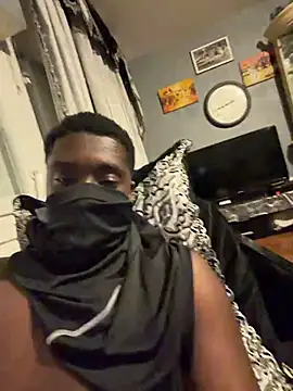 Snapshot of elninoblacko chatting on June 16, 2026, 12:46 am elninoblacko online show from June 16, 2026, 12:46 am