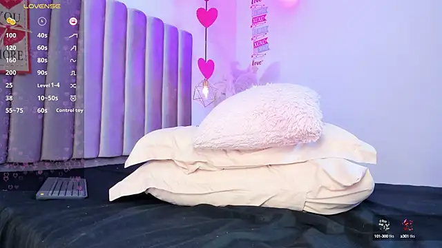 AmelyaMann online show from February 19, 2025, 3:49 pm