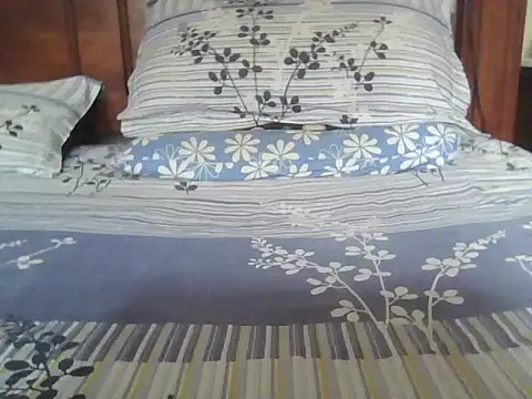 Nuttysub online show from April 6, 2026, 1:47 am