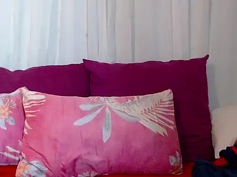 Snapshot of Freakyassnwildx chatting on November 23, 2025, 8:19 pm Freakyassnwildx online show from November 23, 2025, 8:19 pm