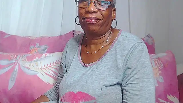 Snapshot of Freakyassnwildx chatting on February 13, 2026, 7:48 am Freakyassnwildx online show from February 13, 2026, 7:48 am