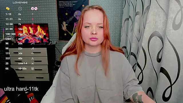 Snapshot of flower_sarah_ chatting on April 23, 2026, 1:02 pm flower sarah online show from April 23, 2026, 1:02 pm