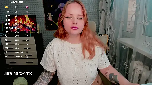 Snapshot of flower_sarah_ chatting on May 19, 2026, 1:39 pm flower sarah online show from May 19, 2026, 1:39 pm