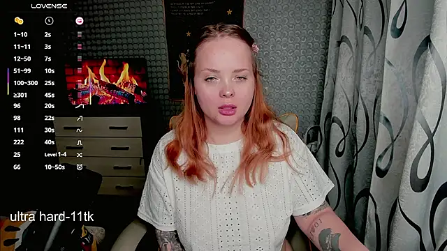 Snapshot of flower_sarah_ chatting on June 2, 2026, 1:18 am flower sarah online show from June 2, 2026, 1:18 am