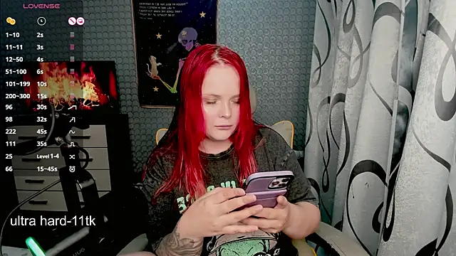 Snapshot of flower_sarah_ chatting on July 13, 2026, 9:28 pm flower sarah online show from July 13, 2026, 9:28 pm
