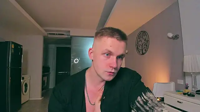 Samuel Andrew online show from October 14, 2025, 6:14 am