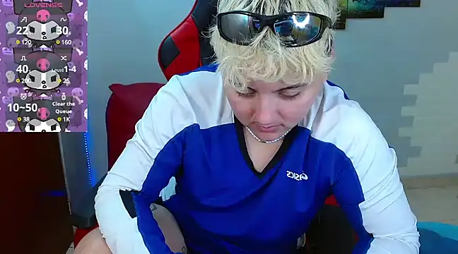 isabeautyx19 online show from January 20, 2025, 4:23 pm