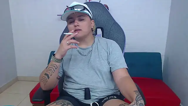 isabeautyx19 online show from January 30, 2025, 2:25 pm