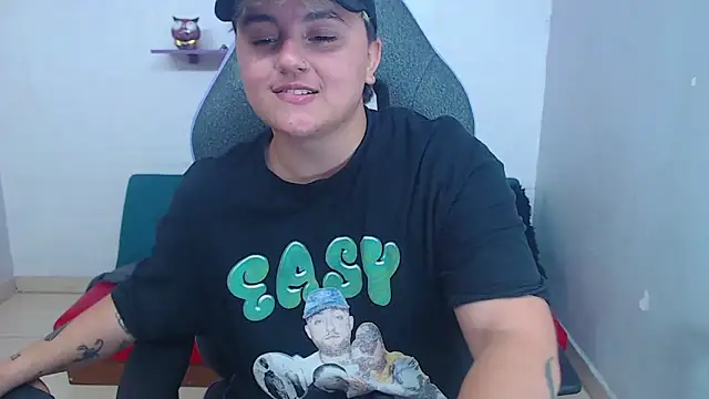 isabeautyx19 online show from February 8, 2025, 6:43 am