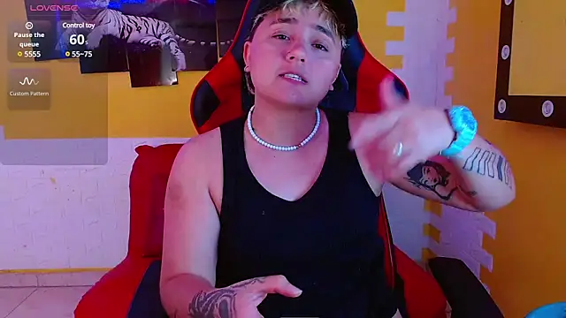 isabeautyx19 online show from March 10, 2025, 2:50 am