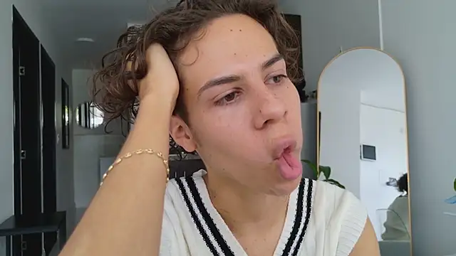 grey   27 online show from March 11, 2025, 3:12 pm