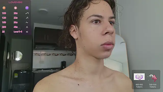 Snapshot of grey___27 chatting on January 17, 2026, 11:48 am grey 27 online show from January 17, 2026, 11:48 am