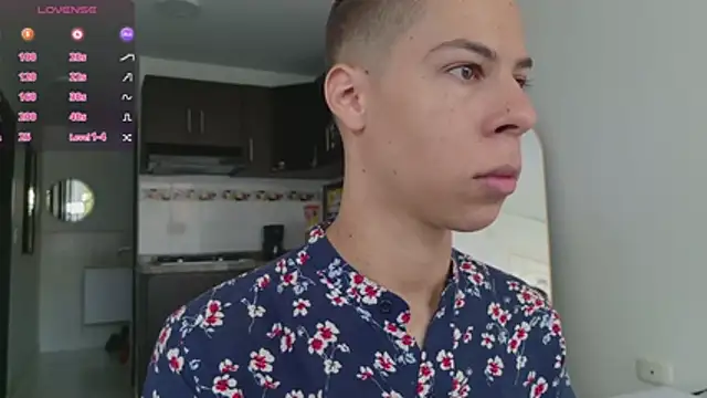 Snapshot of grey___27 chatting on February 9, 2026, 11:58 am grey 27 online show from February 9, 2026, 11:58 am