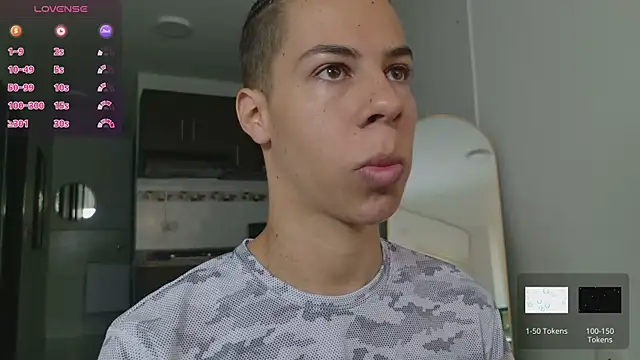 Snapshot of grey___27 chatting on February 16, 2026, 11:28 am grey 27 online show from February 16, 2026, 11:28 am