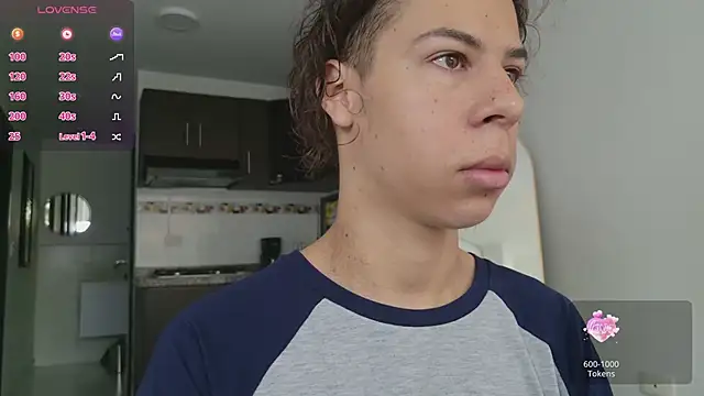 Snapshot of grey___27 chatting on February 26, 2026, 11:31 am grey 27 online show from February 26, 2026, 11:31 am