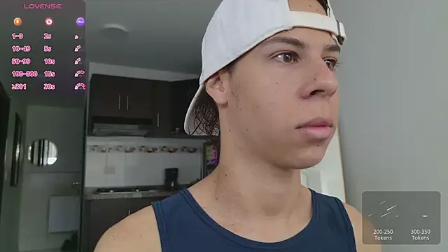 Snapshot of grey___27 chatting on March 3, 2026, 11:49 am grey 27 online show from March 3, 2026, 11:49 am