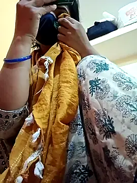 Snapshot of Mamta_Chaterjee chatting on December 28, 2024, 2:43 am Mamta Chaterjee online show from December 28, 2024, 2:43 am