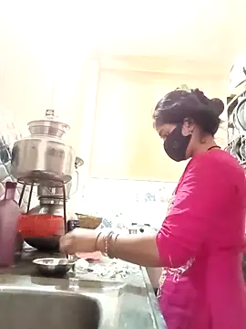 Snapshot of Mamta_Chaterjee chatting on February 18, 2026, 1:56 am Mamta Chaterjee online show from February 18, 2026, 1:56 am