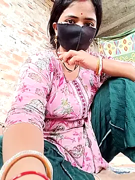 Snapshot of Mamta_Chaterjee chatting on July 14, 2026, 2:05 am Mamta Chaterjee online show from July 14, 2026, 2:05 am