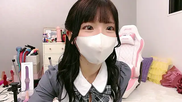 Snapshot of -minami- chatting on June 21, 2026, 12:08 pm -minami- online show from June 21, 2026, 12:08 pm