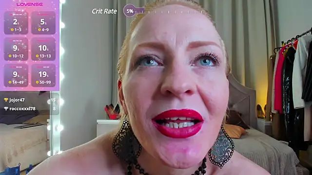 Snapshot of SquirtyAlisa chatting on January 17, 2025, 10:23 pm SquirtyAlisa online show from January 17, 2025, 10:23 pm