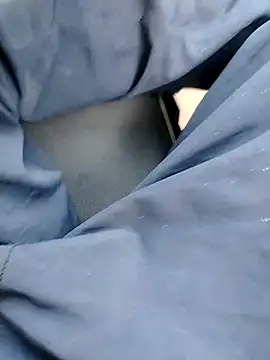 Elhhip online show from April 28, 2026, 10:15 pm