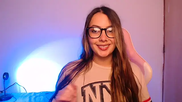 lalawhitte online show from October 28, 2025, 9:28 pm