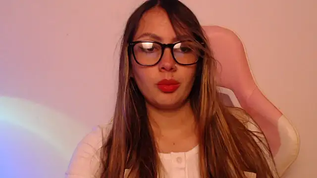 lalawhitte online show from November 24, 2025, 9:25 pm