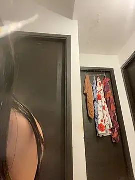 Hot-Sarah-arab online show from December 14, 2024, 8:45 am