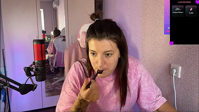 Katrin  kiss online show from February 27, 2025, 2:32 pm