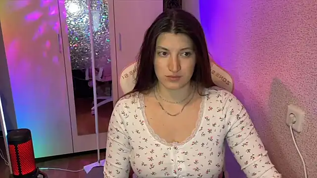 Katrin  kiss online show from January 14, 2026, 4:45 pm