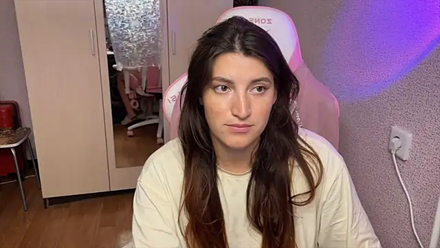Katrin  kiss online show from July 16, 2026, 8:59 pm
