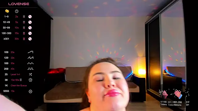 Snapshot of Carolina_bby chatting on March 9, 2025, 9:14 pm Carolina bby online show from March 9, 2025, 9:14 pm