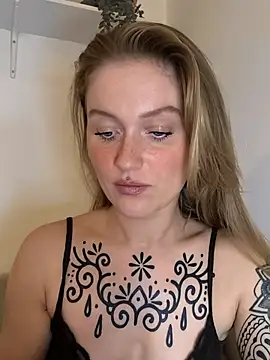 Goldloeckchen159 online show from September 10, 2025, 7:47 pm