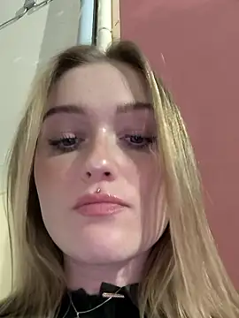 Goldloeckchen159 online show from November 24, 2025, 3:56 pm