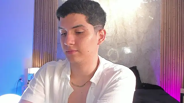 Brat  online show from November 25, 2025, 10:21 pm