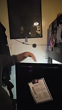 KrazyLegz online show from January 11, 2026, 2:38 am