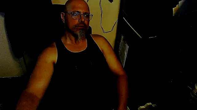 Snapshot of KrazyLegz chatting on May 24, 2026, 8:03 pm KrazyLegz online show from May 24, 2026, 8:03 pm