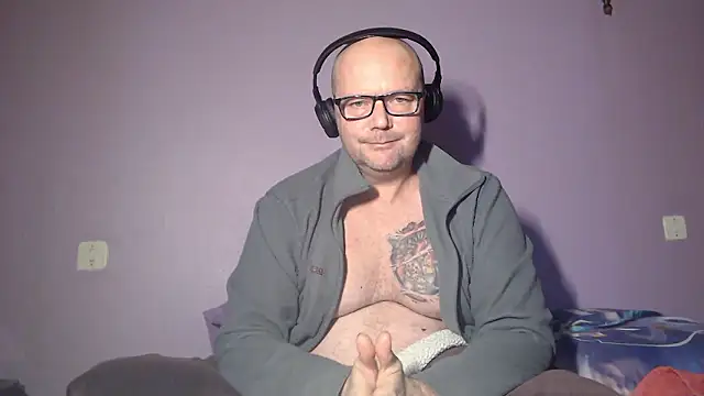 hairy orbite online show from October 31, 2025, 7:20 am