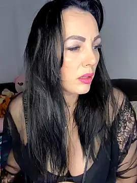 Snapshot of ReiyaRey chatting on February 4, 2025, 8:59 pm ReiyaRey online show from February 4, 2025, 8:59 pm