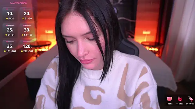 MilaSecrett online show from October 17, 2025, 1:14 pm