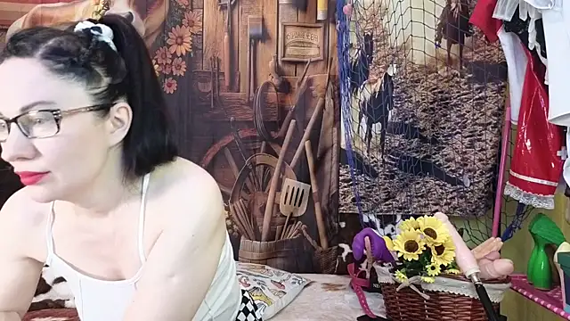 DashaHart online show from December 11, 2024, 6:09 pm