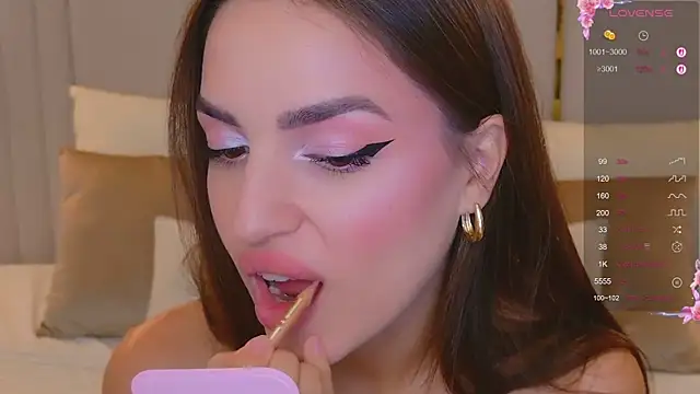 BellaHalles online show from October 20, 2025, 6:25 am